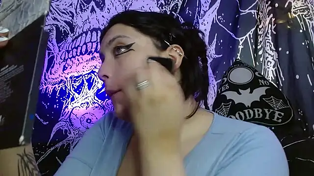 mikaskullcs online show from September 27, 4:28 am