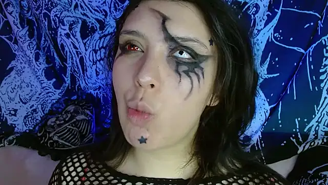 mikaskullcs online show from October 18, 8:42 pm