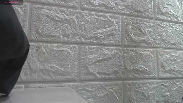 Snapshot of nei_girl chatting on December 17, 11:16 am nei girl online show from December 17, 11:16 am