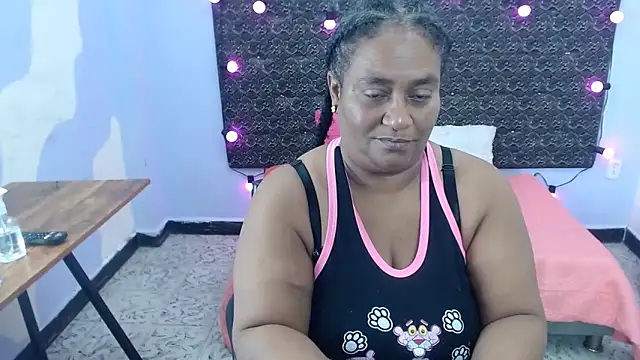 Snapshot of Sharon-stager chatting on September 18, 1:13 pm Sharon-stager online show from September 18, 1:13 pm