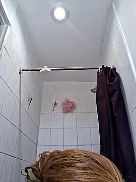 Snapshot of ItsBarbieBitcxxxx69 chatting on October 12, 10:53 pm ItsBarbieBitcxxxx69 online show from October 12, 10:53 pm