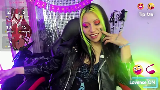 midory  online show from October 31, 3:40 am