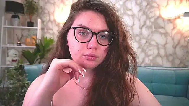 LuxSopphia online show from November 25, 8:09 pm