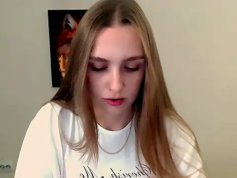 Snapshot of Doll_Angelina chatting on October 16, 6:25 am Doll Angelina online show from October 16, 6:25 am