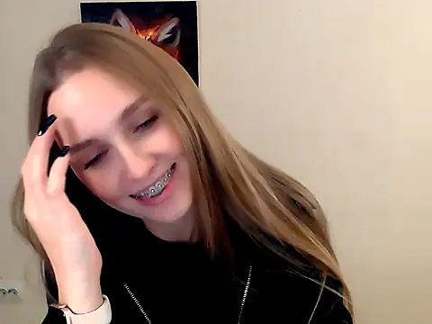 Snapshot of Doll_Angelina chatting on October 18, 5:54 am Doll Angelina online show from October 18, 5:54 am