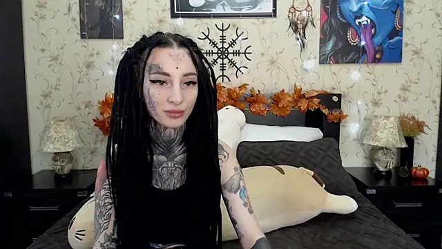Snapshot of Velvetbat chatting on October 2, 6:53 am Velvetbat online show from October 2, 6:53 am