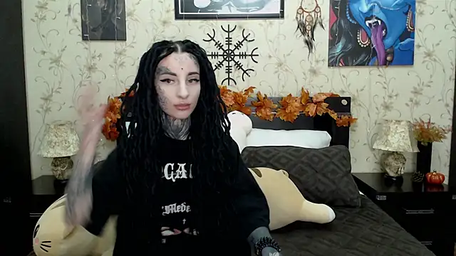 Velvetbat online show from October 28, 7:45 am