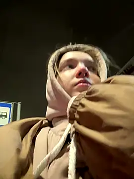 bambi lu online show from November 20, 5:01 pm