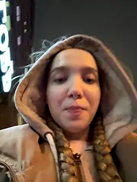 bambi lu online show from December 3, 4:27 pm