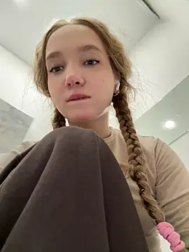 bambi lu online show from March 19, 6:34 pm