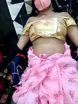 Snapshot of Summi-G chatting on March 22, 12:14 pm Summi-G online show from March 22, 12:14 pm