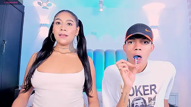 candyandmarilyn online show from October 13, 8:53 pm