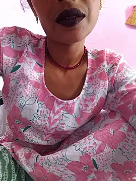 Snapshot of Eshna_Dabral chatting on September 22, 6:48 am Eshna Dabral online show from September 22, 6:48 am