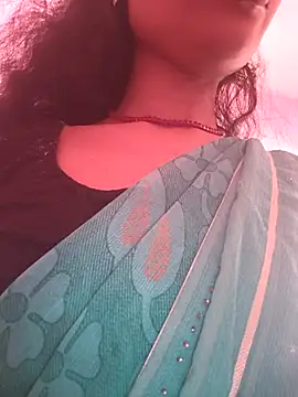 Snapshot of Eshna_Dabral chatting on September 24, 3:10 am Eshna Dabral online show from September 24, 3:10 am