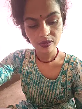 Snapshot of Eshna_Dabral chatting on October 4, 1:03 am Eshna Dabral online show from October 4, 1:03 am