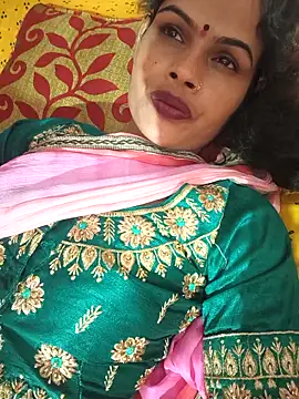 Snapshot of Eshna_Dabral chatting on October 14, 3:35 pm Eshna Dabral online show from October 14, 3:35 pm