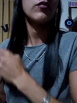 Snapshot of Camilitah chatting on February 21, 12:44 am Camilitah online show from February 21, 12:44 am