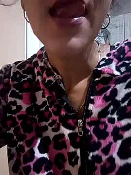 Camilitah online show from March 8, 2:32 pm