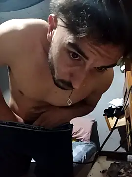 Snapshot of Tiococo420 chatting on October 7, 9:17 am Tiococo420 online show from October 7, 9:17 am