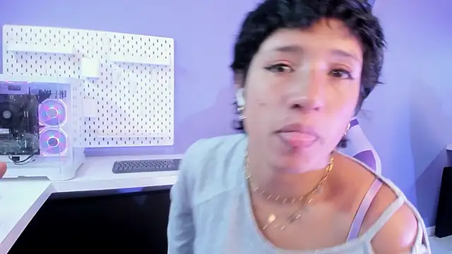 Elaine87  online show from February 19, 3:08 pm