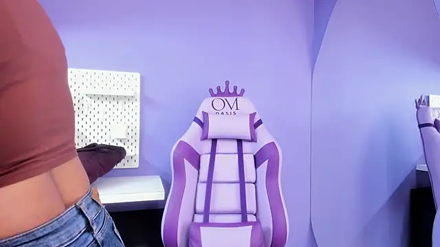 Elaine87  online show from February 26, 4:50 pm