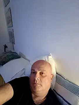 Alexis Bull online show from December 15, 12:37 am