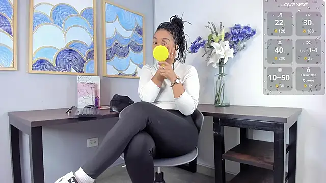 Snapshot of andrea_xoe_ chatting on October 14, 2:07 pm andrea xoe  online show from October 14, 2:07 pm