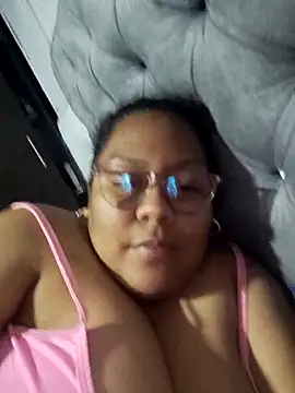 Snapshot of sheila_ro chatting on April 12, 4:28 am sheila ro online show from April 12, 4:28 am