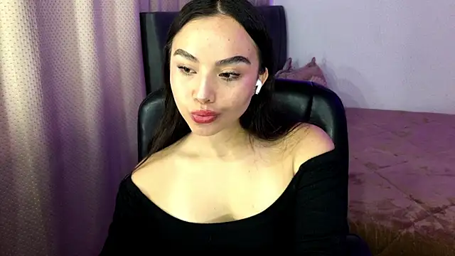amelia hall online show from May 28, 5:32 pm