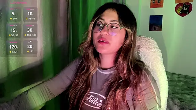 Snapshot of emma__bell_ chatting on September 8, 11:26 pm emma bell online show from September 8, 11:26 pm