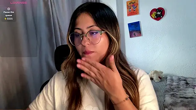 Snapshot of emma__bell_ chatting on September 17, 9:38 pm emma bell online show from September 17, 9:38 pm