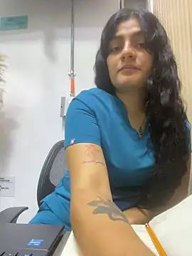 Snapshot of carlafox05 chatting on June 1, 2:41 pm carlafox05 online show from June 1, 2:41 pm
