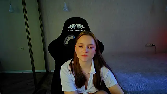 VanessaWilsons online show from March 21, 11:01 am