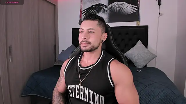 santi aesthetic online show from September 22, 12:34 am