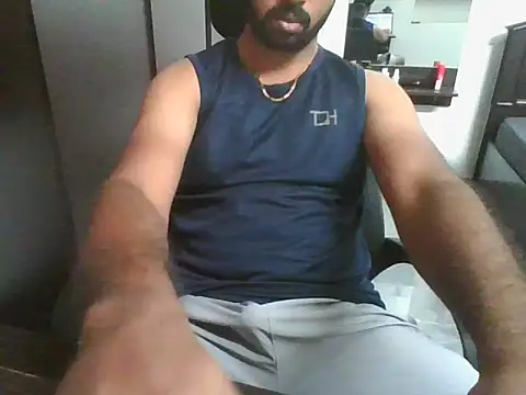 lovelyakash69 online show from March 23, 6:28 am