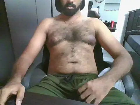 Snapshot of lovelyakash69 chatting on May 1, 7:35 am lovelyakash69 online show from May 1, 7:35 am