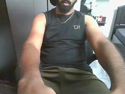 Snapshot of lovelyakash69 chatting on June 21, 8:50 am lovelyakash69 online show from June 21, 8:50 am