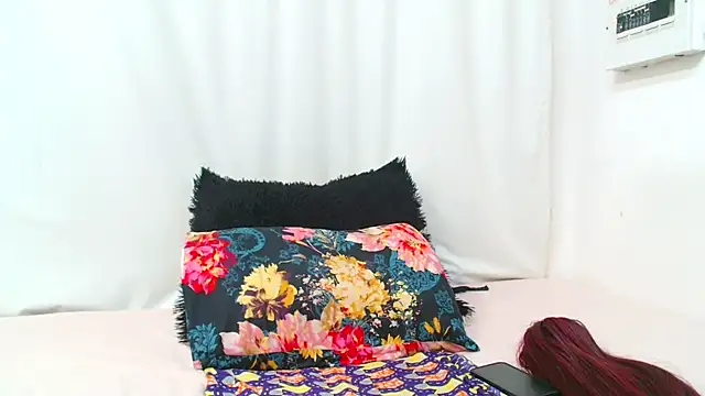 Snapshot of SMALLBOOBSXX chatting on November 29, 4:48 am SMALLBOOBSXX online show from November 29, 4:48 am