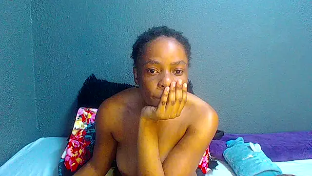 SMALLBOOBSXX online show from May 22, 5:03 am