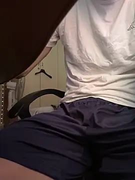 Snapshot of tipetto06 chatting on September 10, 8:47 am tipetto06 online show from September 10, 8:47 am