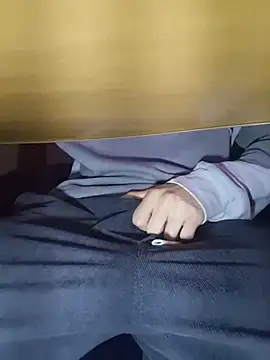 Snapshot of tipetto06 chatting on October 23, 10:14 am tipetto06 online show from October 23, 10:14 am