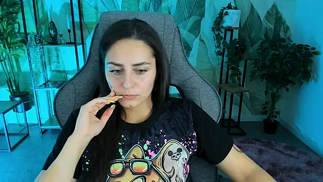 ValeriiMills online show from October 13, 4:07 pm