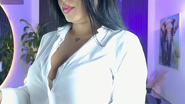 Lenna s online show from February 8, 3:43 am