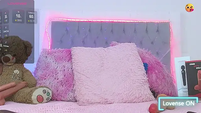 Rihanna Flex online show from September 11, 7:36 pm