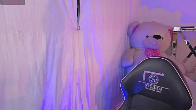 saaya tay online show from April 8, 3:17 am