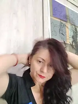lunadicty online show from May 12, 9:34 pm