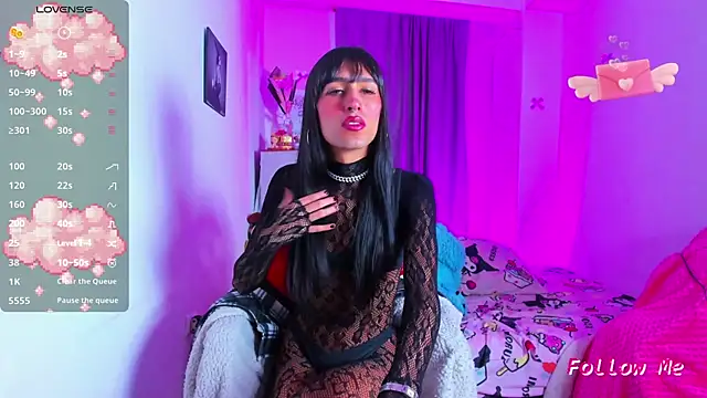 SkylerBennet online show from February 22, 3:40 am