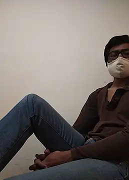 Snapshot of SunkLupus chatting on March 23, 6:37 am SunkLupus online show from March 23, 6:37 am