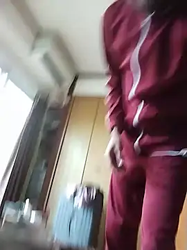 Snapshot of SunkLupus chatting on February 8, 2:04 am SunkLupus online show from February 8, 2:04 am