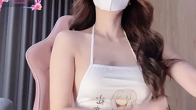 yiyi-chin online show from October 15, 4:51 pm